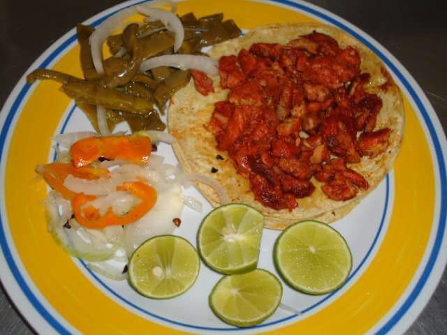 Taco de Bistec Adobado de Cerdo